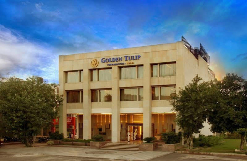 The Galgotias Hotel Gurugram Gurgaon Buitenkant foto